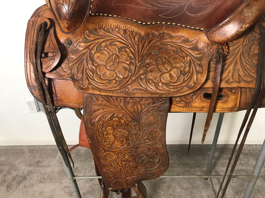 Vintage William N Porter Phoenix, Arizona Tooled Leather Western Riding Horse Saddle With Metal Display Stand - World's Finest Made Saddles - Retails $4,000 - La Jolla Estate (LJE) [Photo 5]