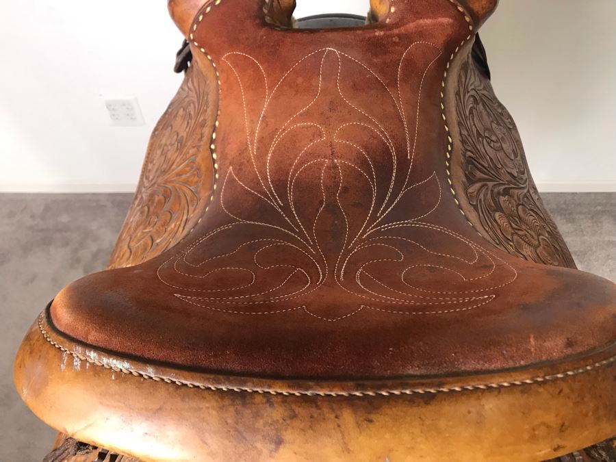 Vintage William N Porter Phoenix, Arizona Tooled Leather Western Riding Horse Saddle With Metal Display Stand - World's Finest Made Saddles - Retails $4,000 - La Jolla Estate (LJE) [Photo 15]