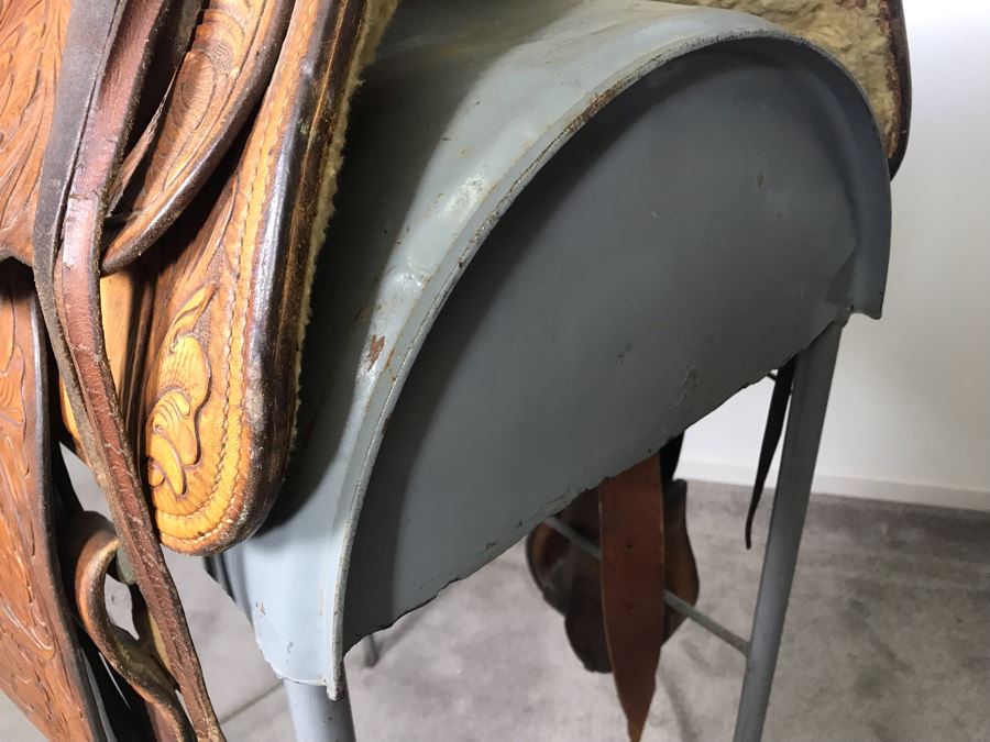 Vintage William N Porter Phoenix, Arizona Tooled Leather Western Riding Horse Saddle With Metal Display Stand - World's Finest Made Saddles - Retails $4,000 - La Jolla Estate (LJE) [Photo 21]