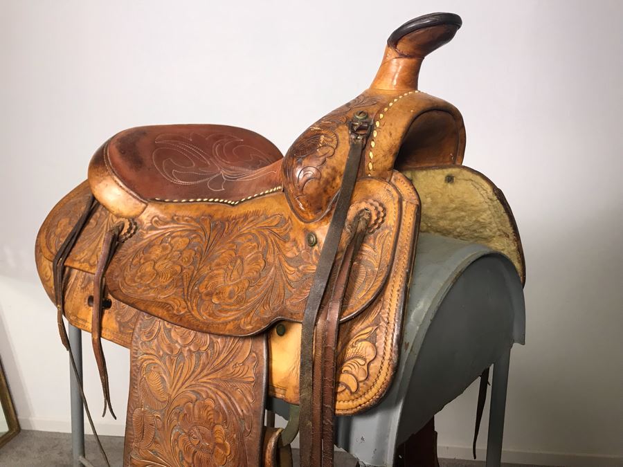 Vintage William N Porter Phoenix, Arizona Tooled Leather Western Riding Horse Saddle With Metal Display Stand - World's Finest Made Saddles - Retails $4,000 - La Jolla Estate (LJE) [Photo 20]