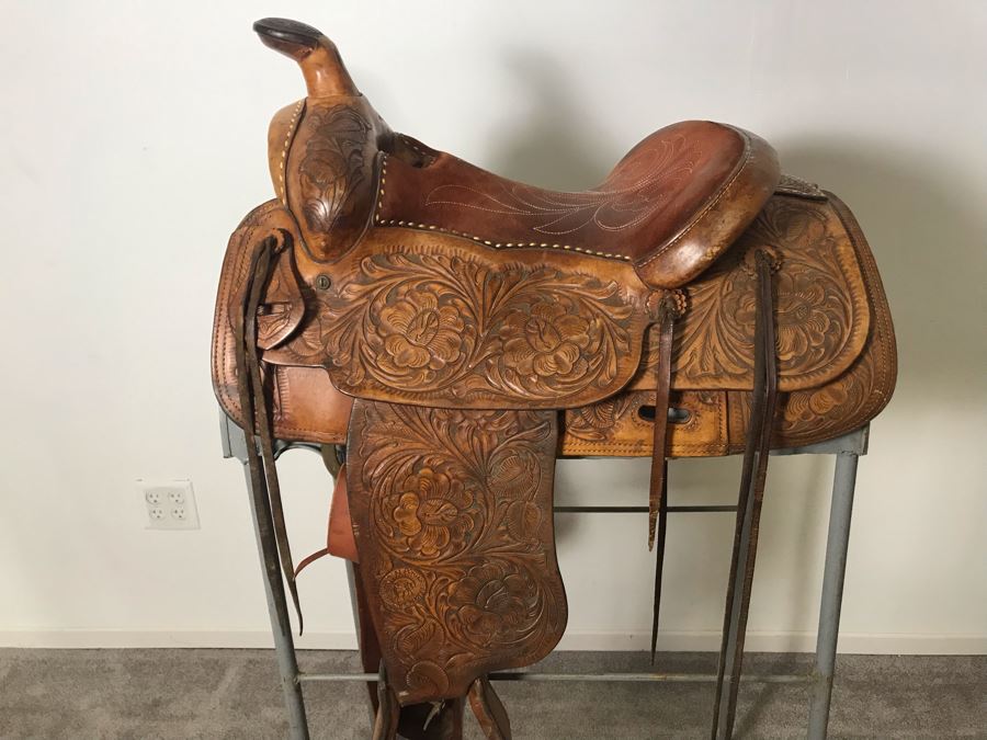 Vintage William N Porter Phoenix, Arizona Tooled Leather Western Riding Horse Saddle With Metal Display Stand - World's Finest Made Saddles - Retails $4,000 - La Jolla Estate (LJE) [Photo 4]