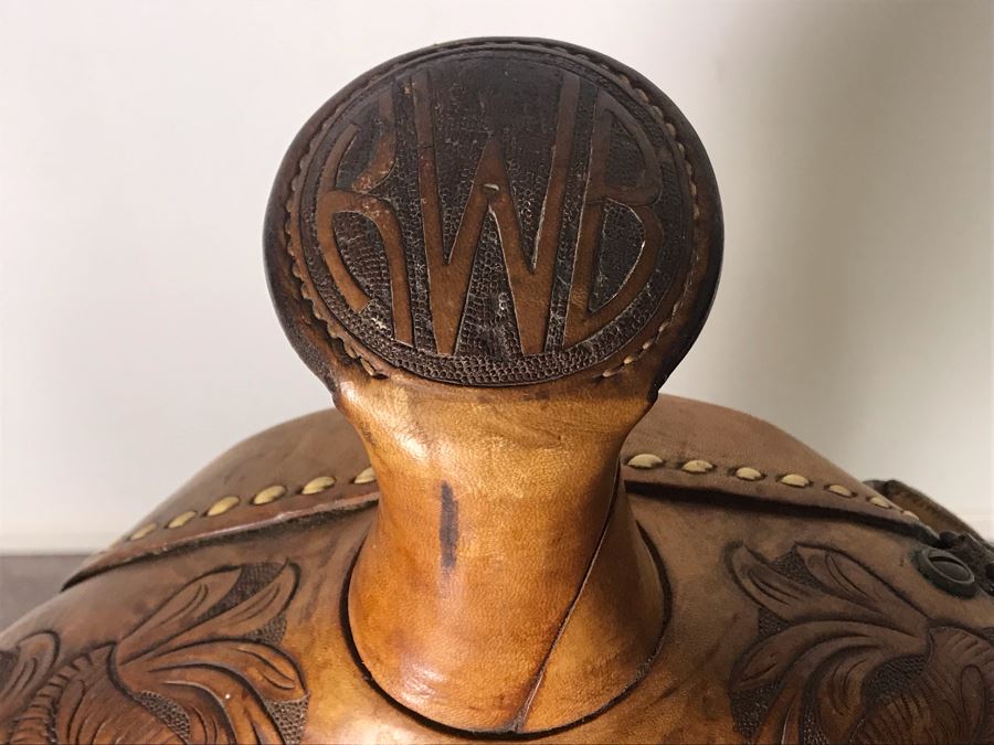 Vintage William N Porter Phoenix, Arizona Tooled Leather Western Riding Horse Saddle With Metal Display Stand - World's Finest Made Saddles - Retails $4,000 - La Jolla Estate (LJE) [Photo 12]