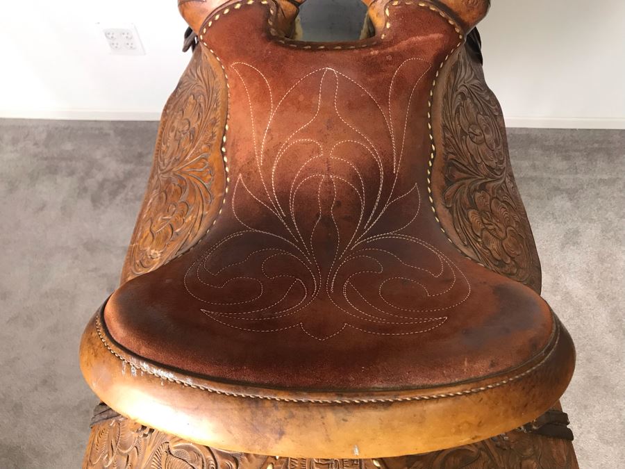 Vintage William N Porter Phoenix, Arizona Tooled Leather Western Riding Horse Saddle With Metal Display Stand - World's Finest Made Saddles - Retails $4,000 - La Jolla Estate (LJE) [Photo 14]
