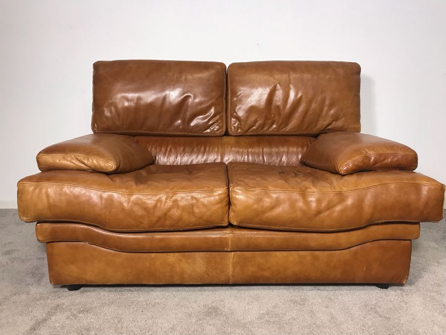 Vintage Classy Italian Leather Loveseat By Chateau D'ax Spa Milan 57W X 40D X 34H - LJE [Photo 4]