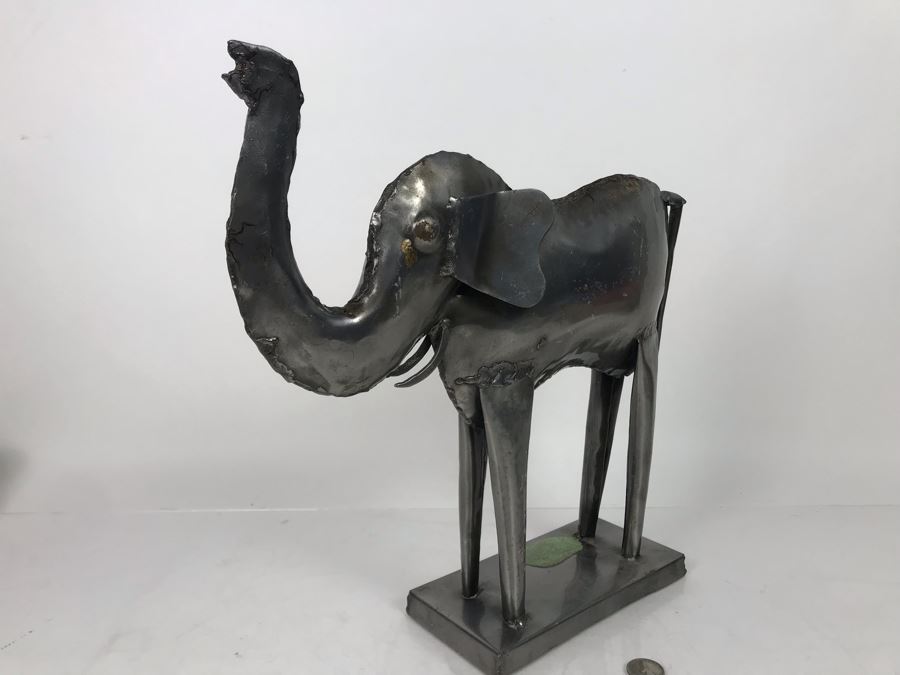 JUST ADDED - Metal Elephant Sculpture 13H - FRE [Photo 4]