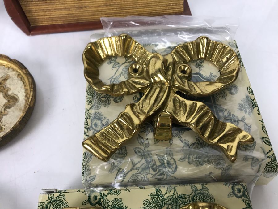 JUST ADDED - Faux Book Safe, Brass Wall Bow Wall Hangers, Vietnamese Box Homage To Van Gogh And Florence Italy Box And Drink Coasters - FRE [Photo 7]