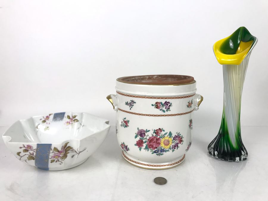 JUST ADDED - Porcelaine De Paris French Porcelain Plummer Ltd Flower Pot 7R, Karlsbad BBD Bowl And Art Glass Vase 12H - FRE [Photo 1]
