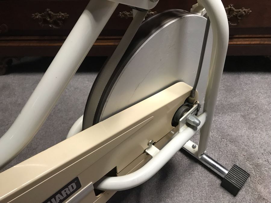 JUST ADDED - Bodyguard Exercise Bicycle From Norway Heavy - FRE [Photo 5]