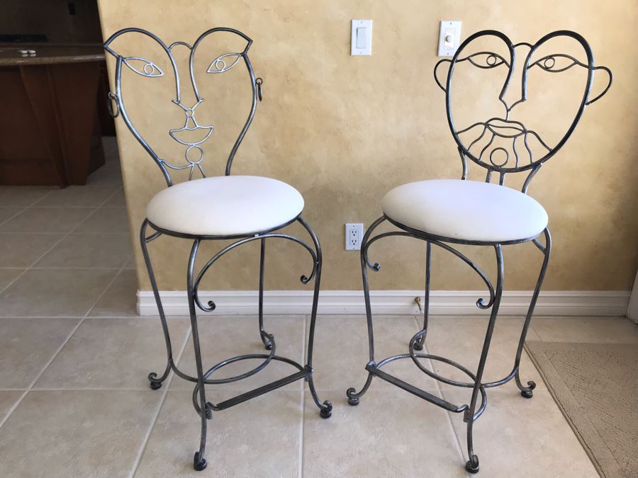 Pair Of Metal Bar Stools By Collezione Europa USA - Carlsbad Estate [Photo 5]
