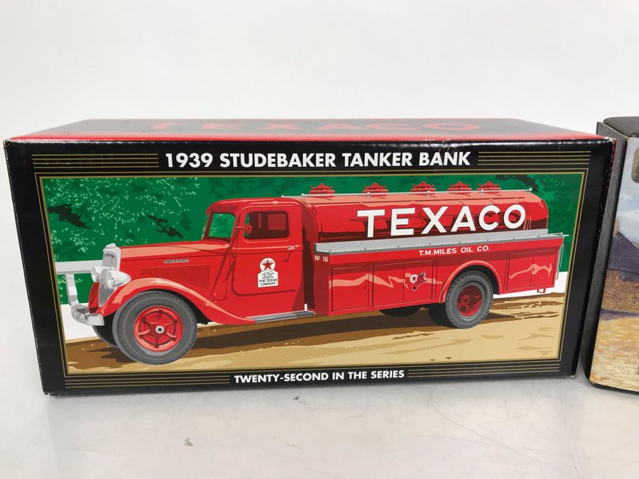 New Old Stock Texaco 1939 Studebaker Tanker Bank And Ertl Collectibles 1919 GMC Tanker Truck [Photo 3]