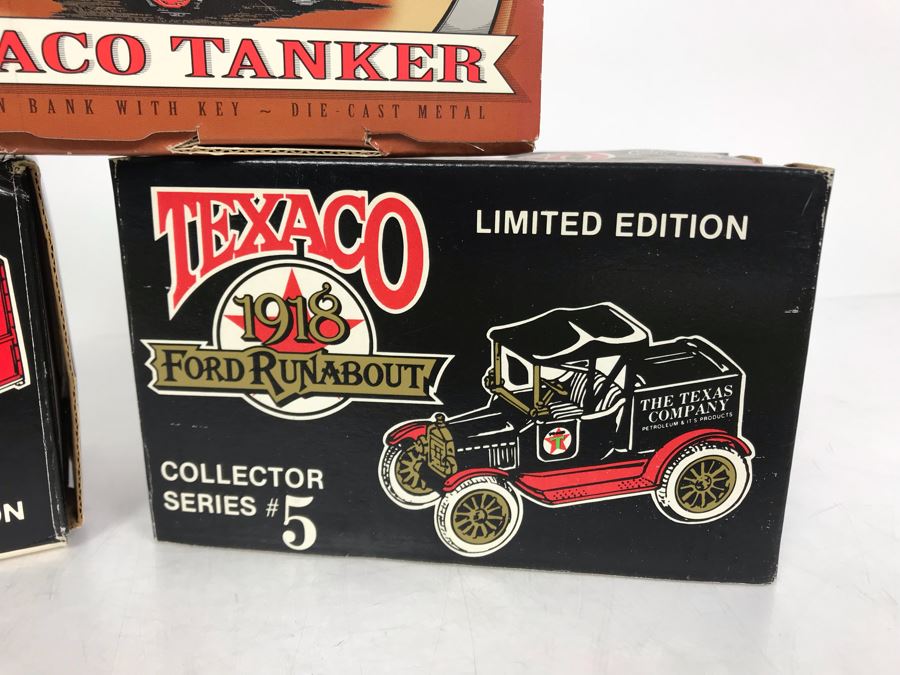 New Old Stock Texaco Limited Edition Banks: 1910 Mack Texaco Tanker, 1925 Mack Bulldog Lubricant Truck And 1918 Ford Runabout [Photo 4]