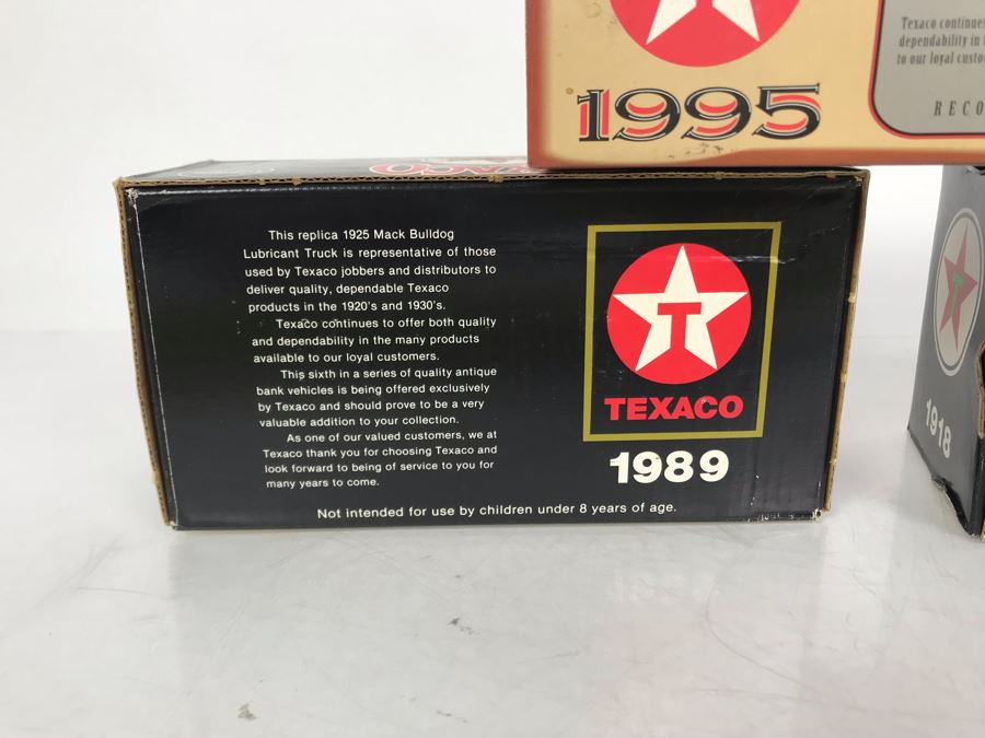 New Old Stock Texaco Limited Edition Banks: 1910 Mack Texaco Tanker, 1925 Mack Bulldog Lubricant Truck And 1918 Ford Runabout [Photo 7]