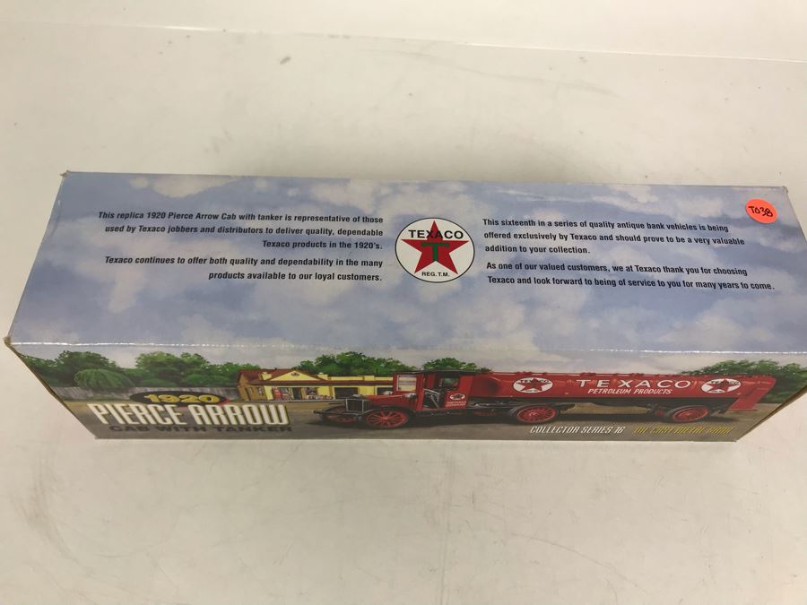 Pair Of New Old Stock Texaco Collector Series Die Cast Metal Banks [Photo 7]