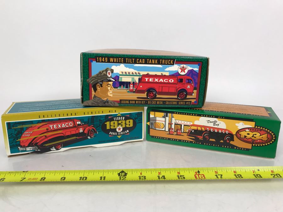 (3) New Old Stock Texaco Collector Series Die Cast Metal Banks [Photo 1]