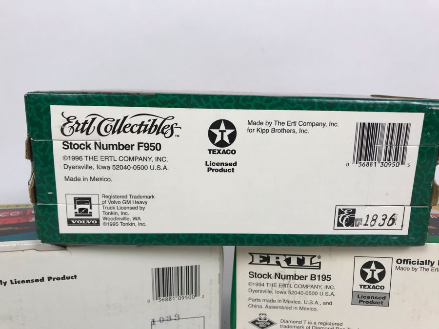 (3) New Old Stock Texaco Collector Series Die Cast Metal Banks [Photo 11]