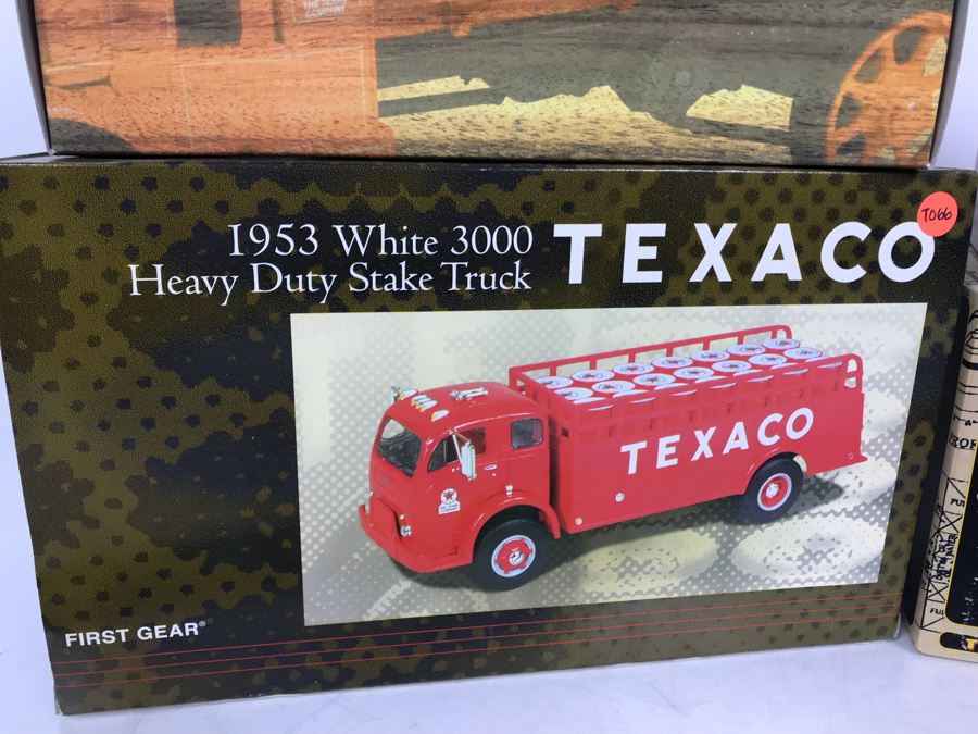 (4) New Old Stock Texaco Collectible Cast Iron Banks [Photo 5]