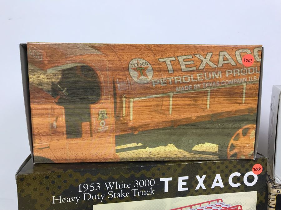 (4) New Old Stock Texaco Collectible Cast Iron Banks [Photo 4]