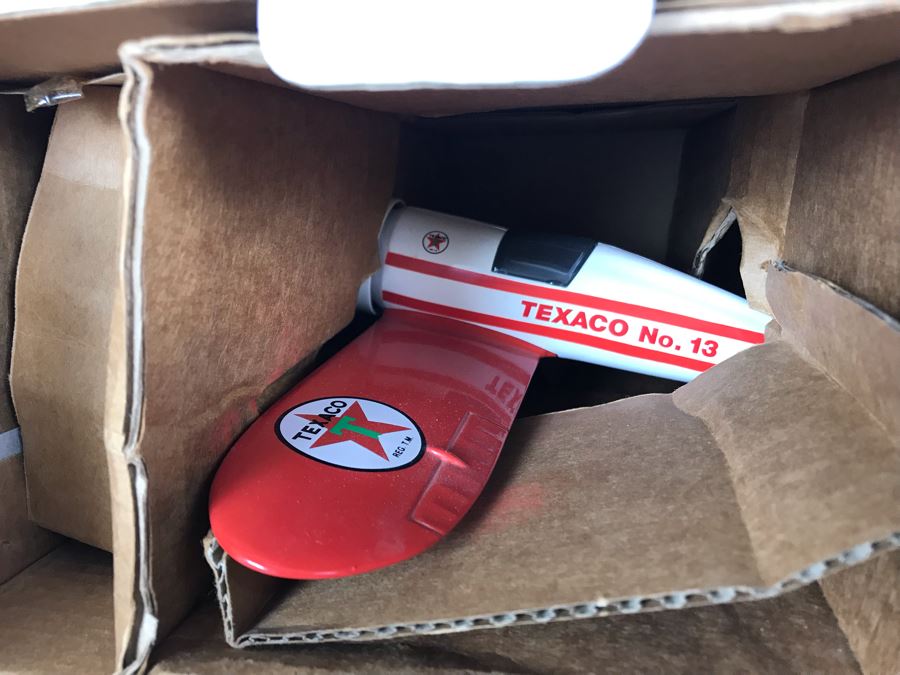 New Old Stock Texaco Cast Iron Fire Trucks #1-4 In Series [Photo 20]