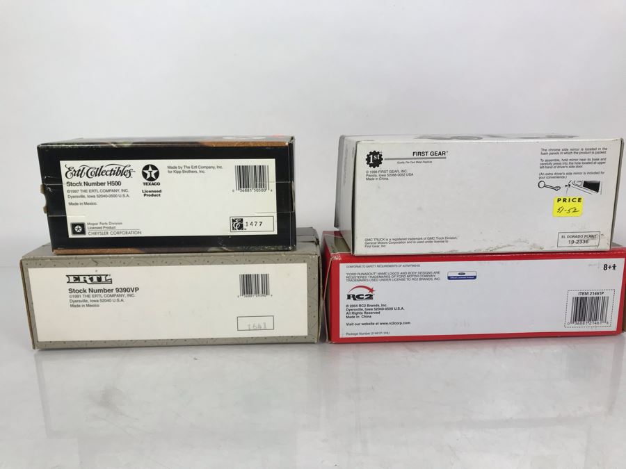 New Old Stock (3) Texaco Cast Iron Banks And (1) 1952 GMC Fuel Tanker [Photo 9]