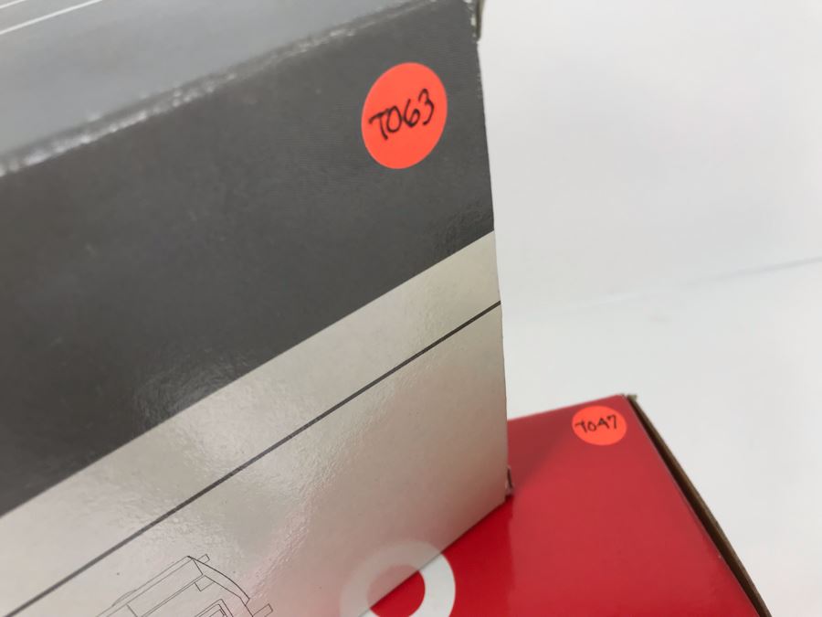 New Old Stock (3) Texaco Cast Iron Banks And (1) 1952 GMC Fuel Tanker [Photo 5]