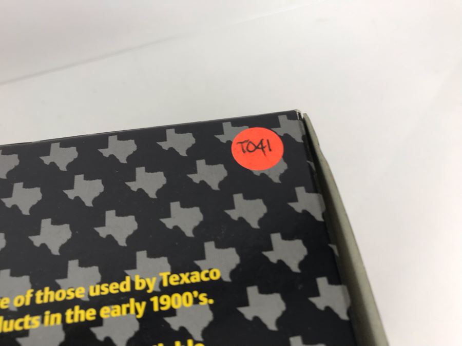 (3) New Old Stock ERTL/Texaco Die Cast Trucks Banks  [Photo 6]