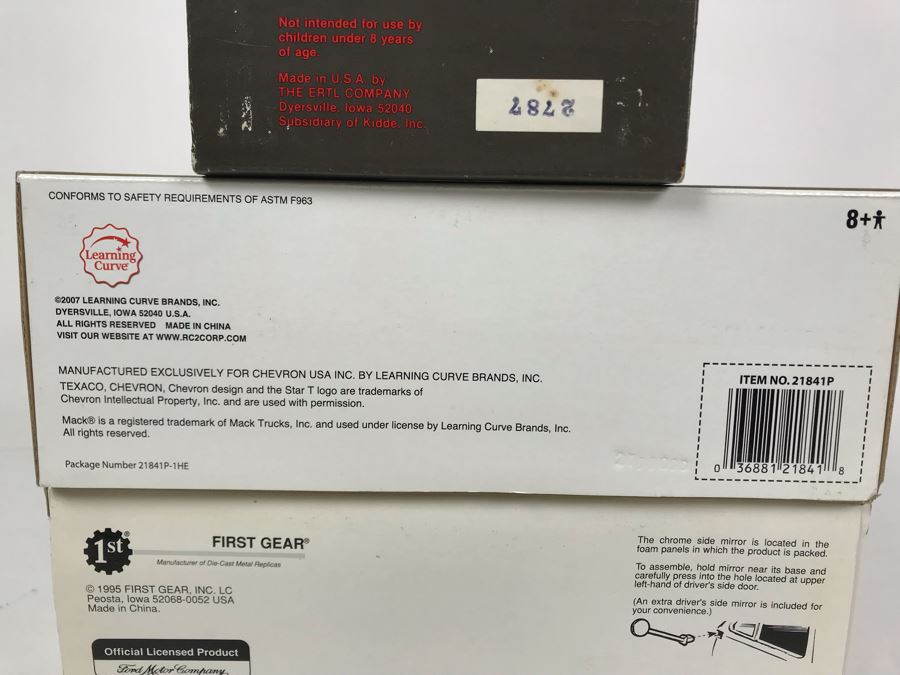 (3) New Old Stock Texaco Die Cast Trucks Banks [Photo 10]