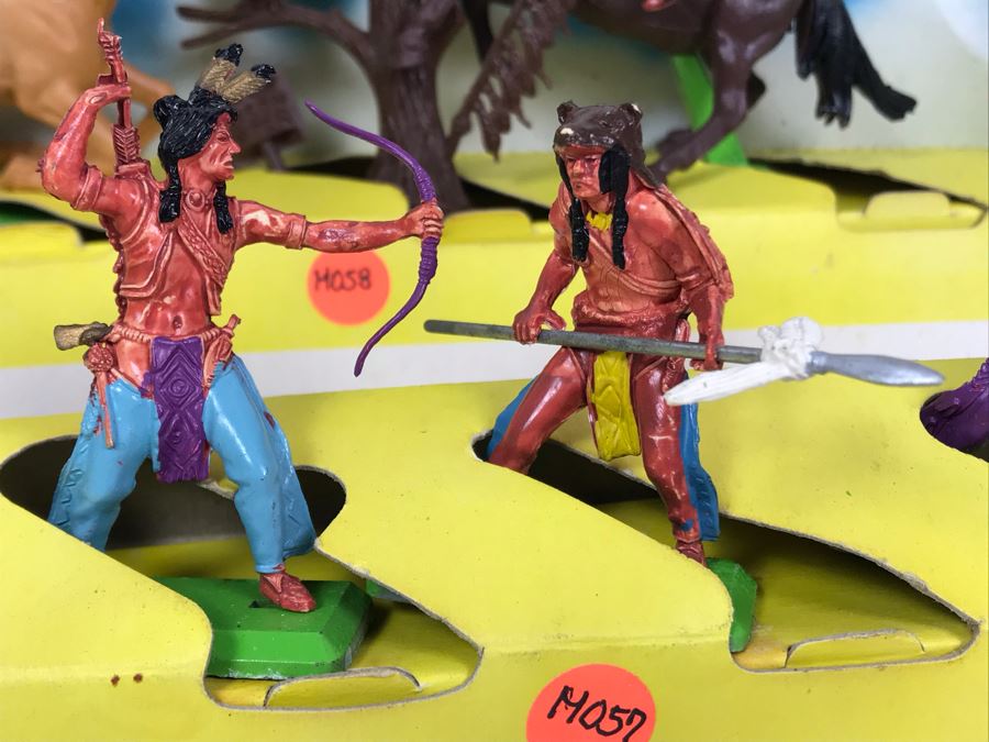 Vintage 1971 Deetail Wild West Metal Based Models With Cardboard Display Made In England Metal Soldiers [Photo 4]