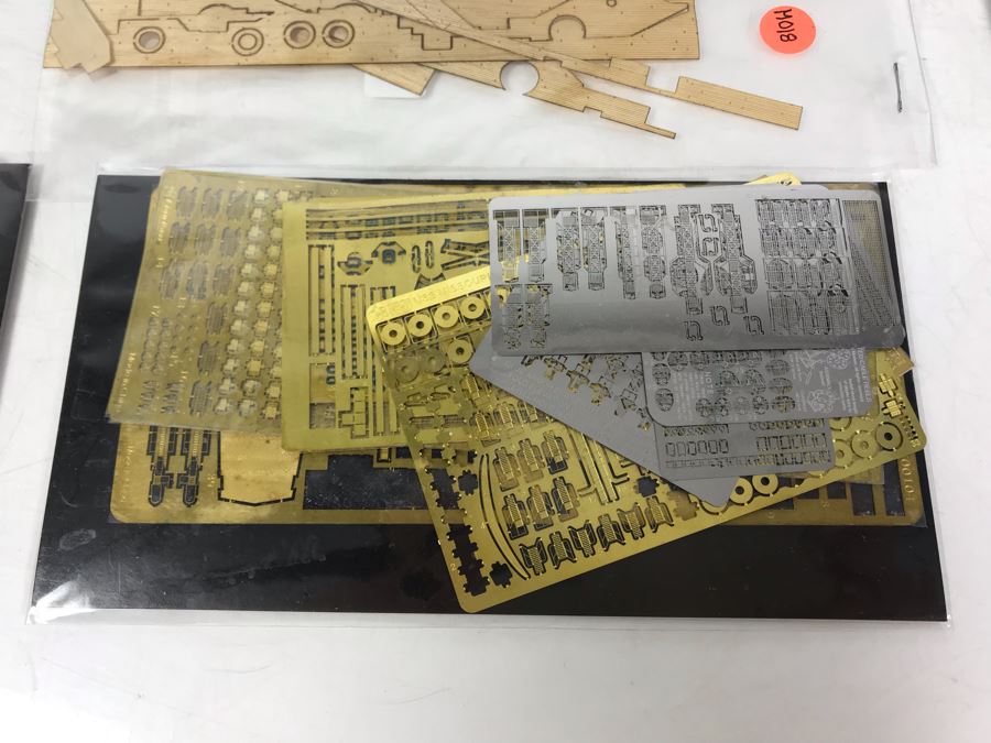 Huge Collection Of Detailed Naval USN Battleship Model Parts Including WWII US Navy Missouri Ship Model Lion Roar Models [Photo 9]