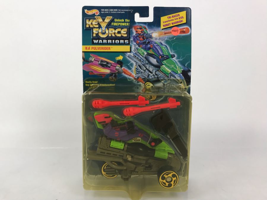 Vintage 1993 New Old Stock Mattel Hot Wheels Key Force Warriors