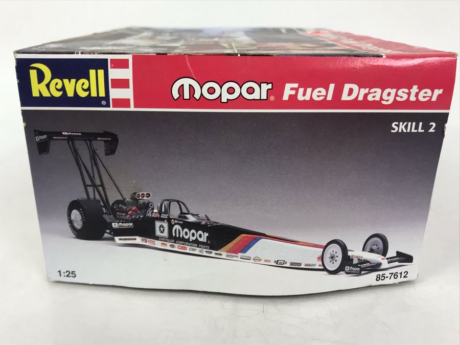 New Old Stock Revell Mopar Fuel Dragster Model Car Kit [Photo 6]