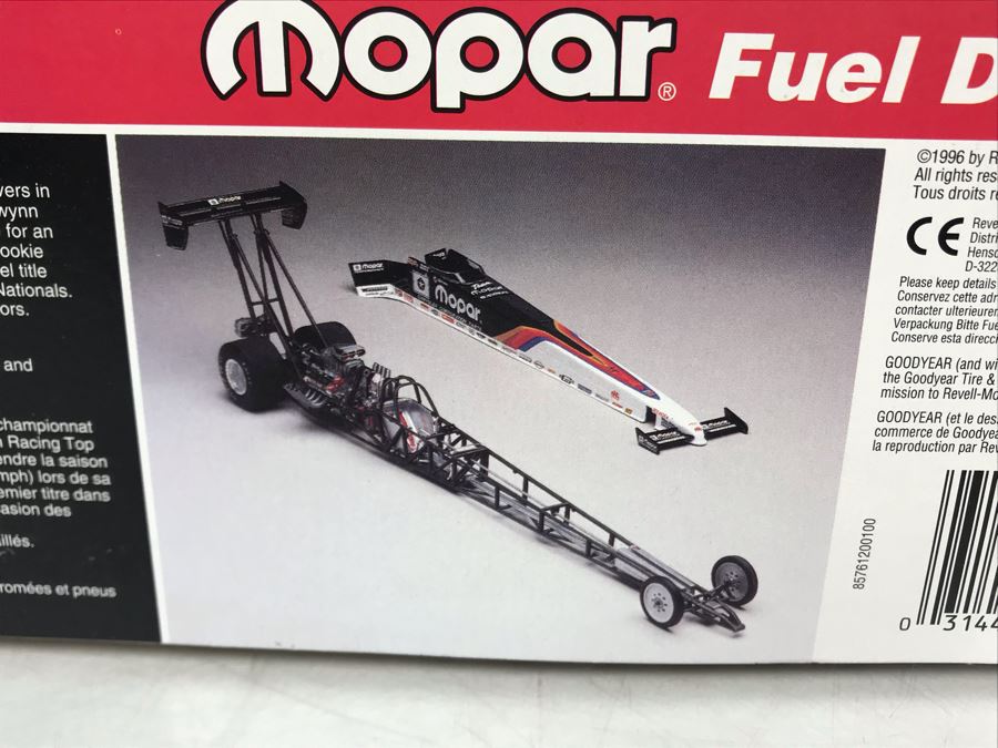 New Old Stock Revell Mopar Fuel Dragster Model Car Kit [Photo 5]
