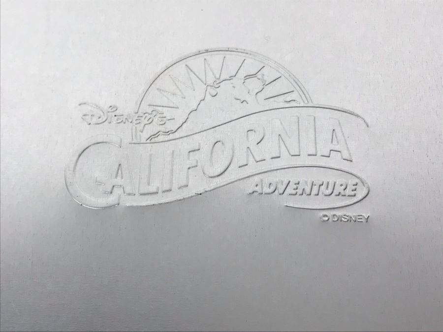 Walt Disneys California Adventure Exclusive Annual Passholders 6 Pin Set [Photo 2]