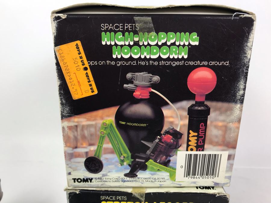 Pair Of Vintage Tomy Space Pets With Boxes: Stretch-Legged Stoomdorm Robot And High-Hopping Hoomdorm Robot [Photo 11]