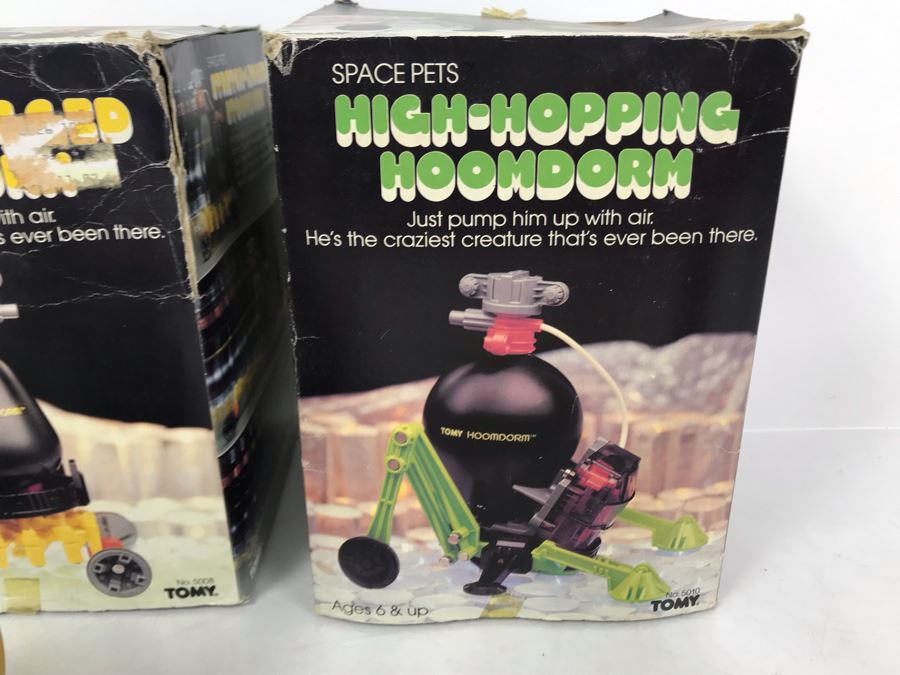 Pair Of Vintage Tomy Space Pets With Boxes: Stretch-Legged Stoomdorm Robot And High-Hopping Hoomdorm Robot [Photo 7]