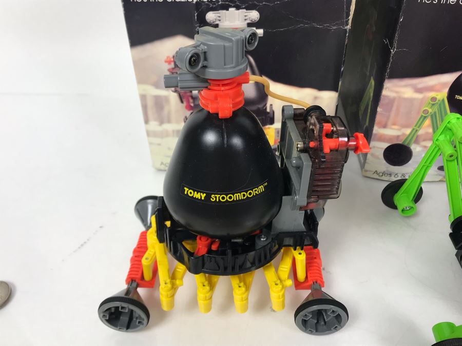 Pair Of Vintage Tomy Space Pets With Boxes: Stretch-Legged Stoomdorm Robot And High-Hopping Hoomdorm Robot [Photo 3]