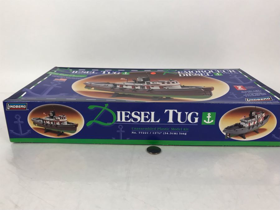 Lindberg Diesel Tug Plastic Model Kit New In Box [Photo 4]