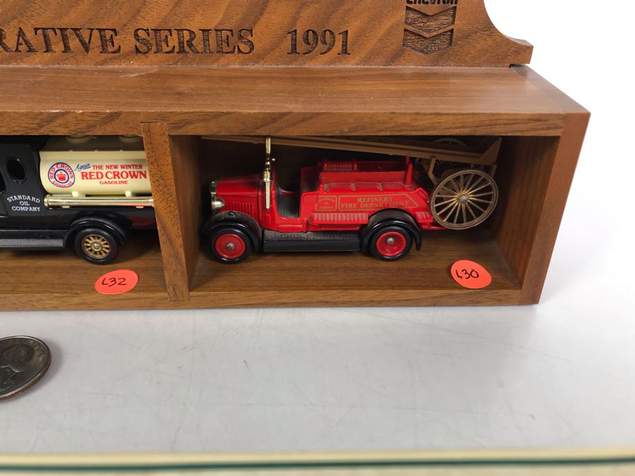 Chevron 1991 Commemorative Series Cars With Wooden Display Case And 1990 Chevron Commemorative Series Cars Made In England Lledo PLC [Photo 8]