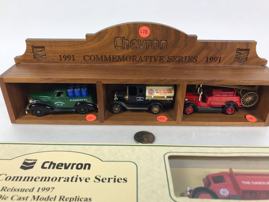 Chevron 1991 Commemorative Series Cars With Wooden Display Case And 1990 Chevron Commemorative Series Cars Made In England Lledo PLC [Photo 5]