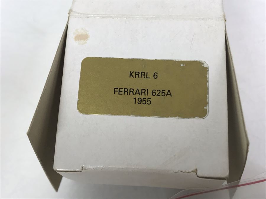 Pair Of K&R Replicas Ferrari Model Car Kits [Photo 10]