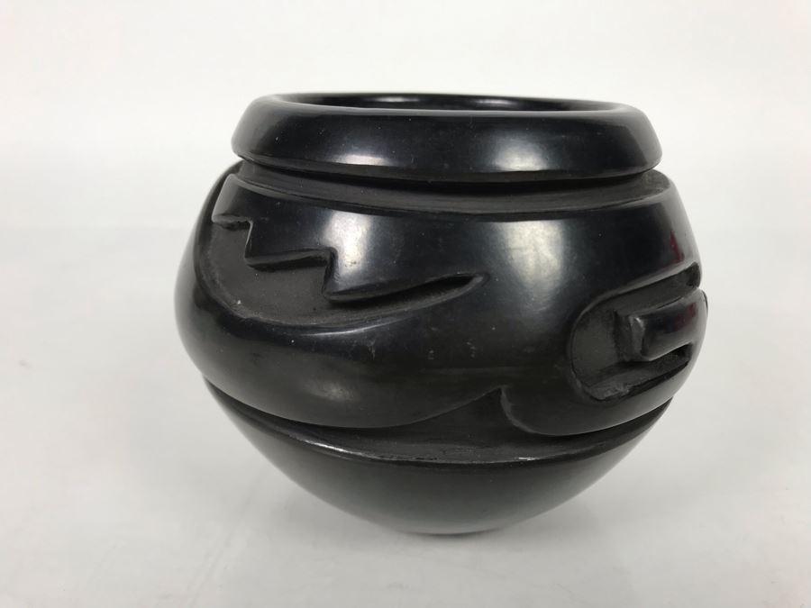 Vintage Santa Clara Black Pottery Jar Pot By Native American Stella Chavarria 5 X 3.75 [Photo 6]
