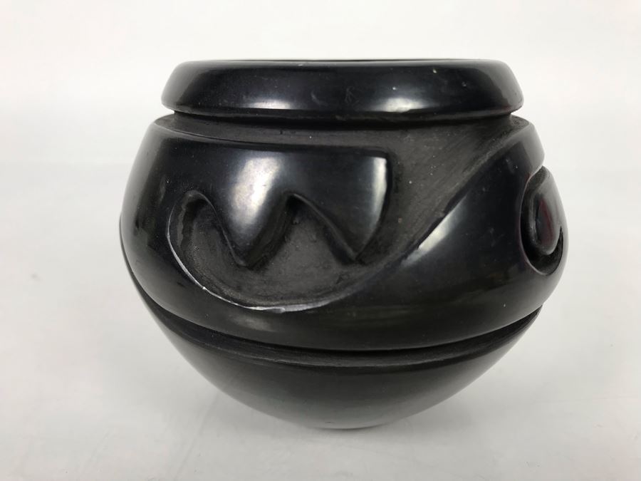 Vintage Santa Clara Black Pottery Jar Pot By Native American Stella Chavarria 5 X 3.75 [Photo 4]
