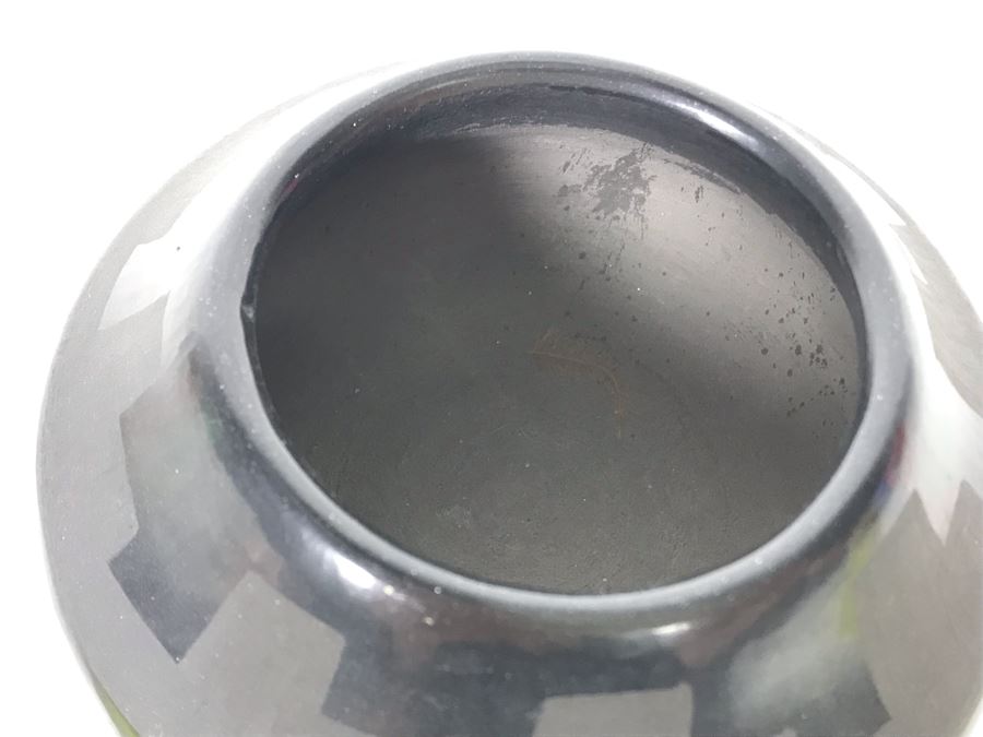 Vintage 1974 Signed Native American Black Pottery Juan Tafoya (1949-2006) San Ildefonso 4W X 2H [Photo 6]