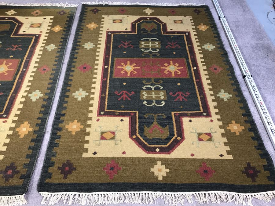 Pair Of Wool Area Rugs From India 6' X 4'1' [Photo 5]