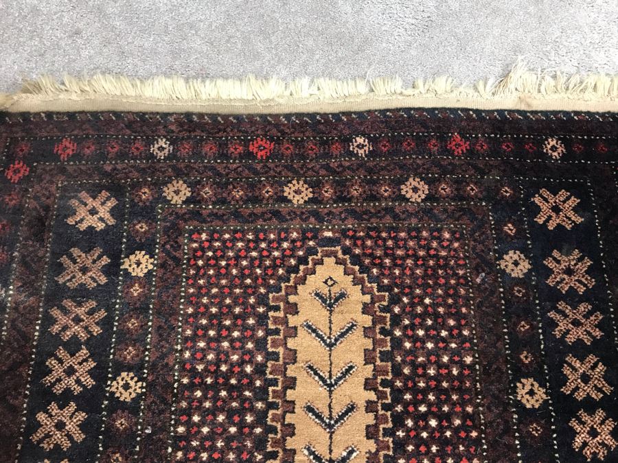 Vintage Hand Knotted Wool Persian Area Rug 5'2' X 3'2' [Photo 11]