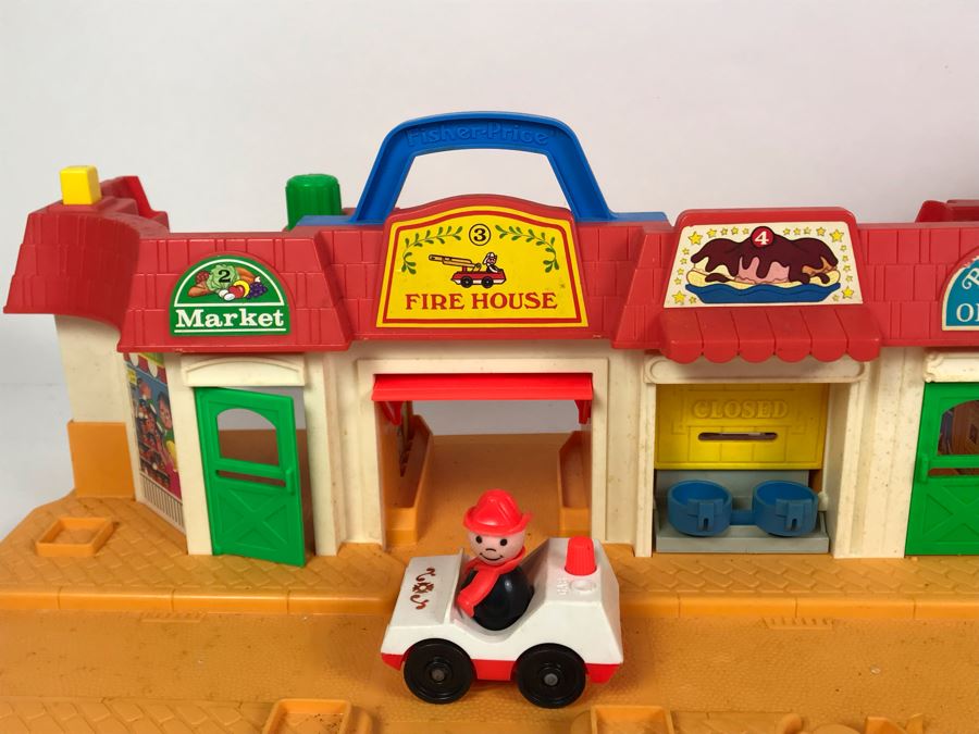 Vintage Fisher-Price Playhouses Toys Fire Station [Photo 5]