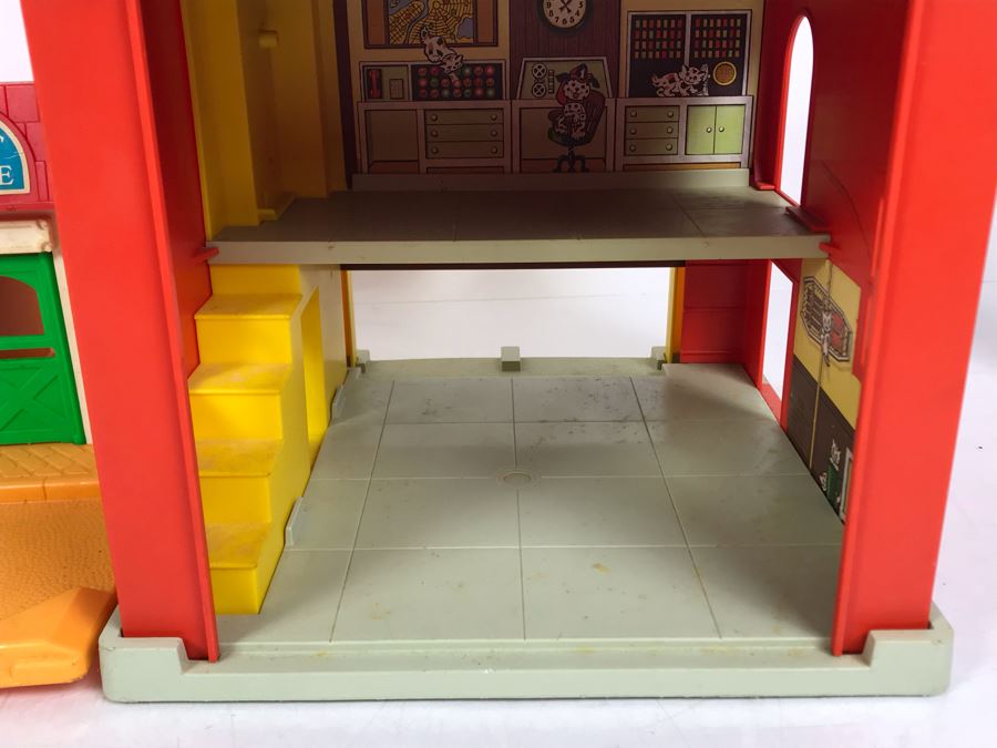 Vintage Fisher-Price Playhouses Toys Fire Station [Photo 12]