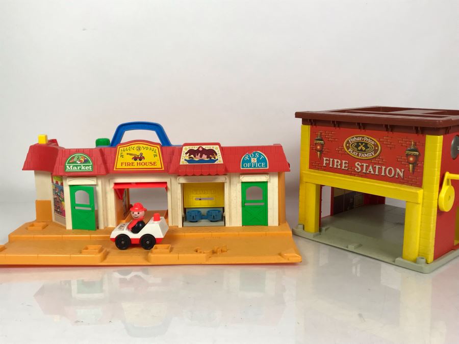 Vintage Fisher-Price Playhouses Toys Fire Station [Photo 1]