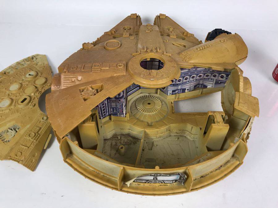 Set Of (4) Original Star Wars Toys - Well Played With And Missing Parts Set Of (4) Original Star Wars Toys - Well Played With And Missing Parts - 1978, 1979 And 1984 Kenner [Photo 16]