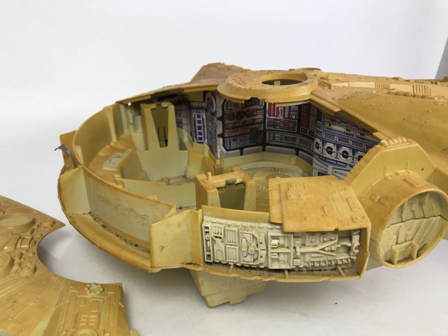 Set Of (4) Original Star Wars Toys - Well Played With And Missing Parts Set Of (4) Original Star Wars Toys - Well Played With And Missing Parts - 1978, 1979 And 1984 Kenner [Photo 10]