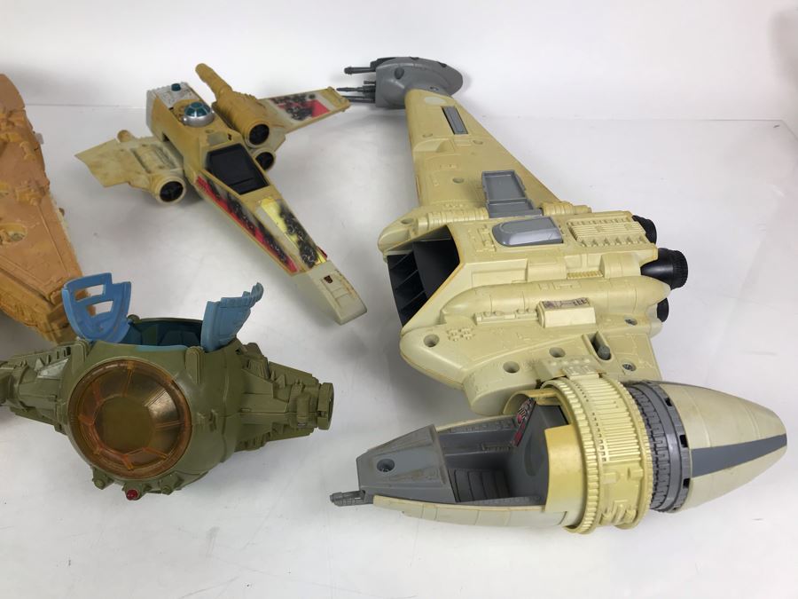 Set Of (4) Original Star Wars Toys - Well Played With And Missing Parts Set Of (4) Original Star Wars Toys - Well Played With And Missing Parts - 1978, 1979 And 1984 Kenner [Photo 19]